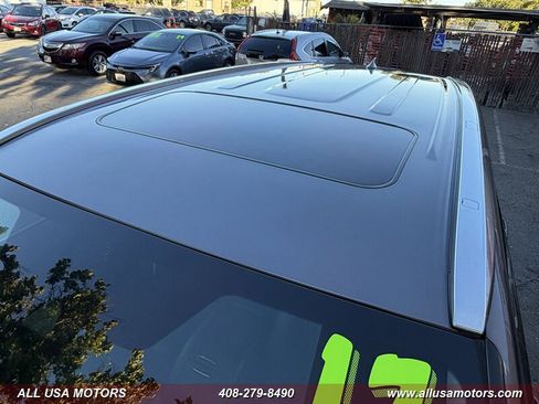 Used 2017 Toyota Highlander Limited w/ Carpet Mat Package FWD image 11