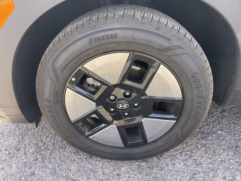 Used 2026 Hyundai Santa Fe SEL AWD/4WD image 5