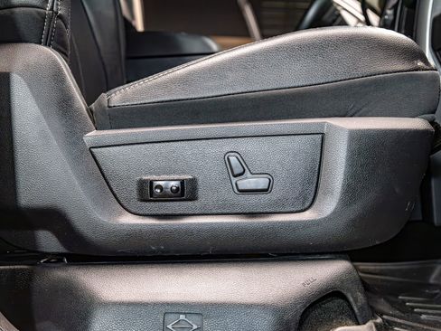 Used 2018 RAM 2500 Laramie w/ Sport Appearance Group AWD/4WD image 26