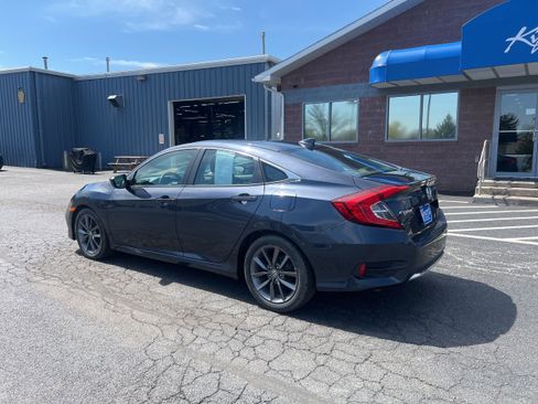 Used 2019 Honda Civic EX image 4