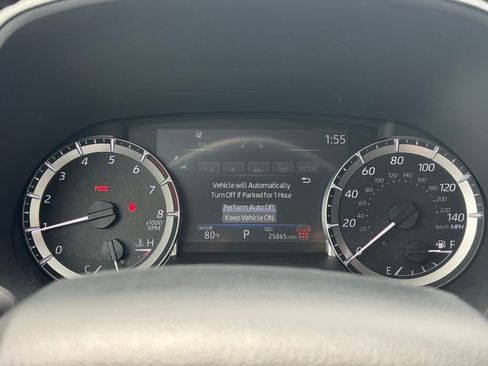 Certified 2025 Toyota Highlander LE FWD image 39