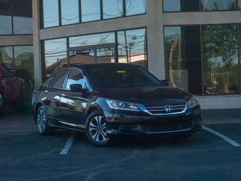 Used 2014 Honda Accord LX image 1