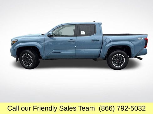 New 2026 Toyota Tacoma TRD Sport w/ TRD Sport Upgrade Package image 2