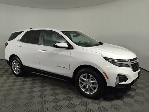 Used 2022 Chevrolet Equinox LT FWD image 11