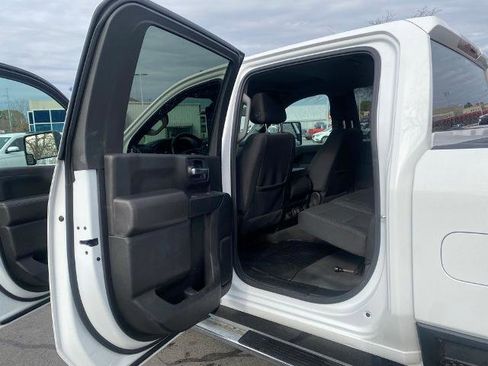 Used 2023 Chevrolet Silverado 2500 LT w/ Convenience Package image 27