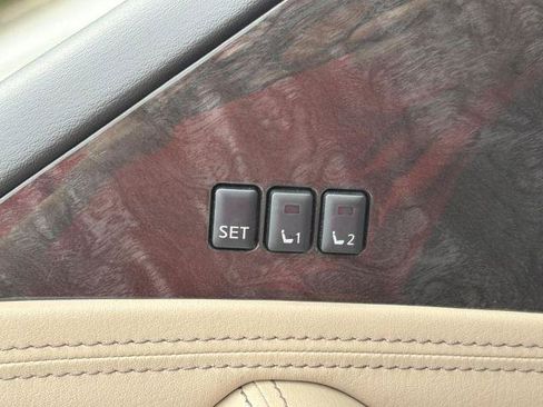 Certified 2022 Nissan Armada Platinum w/ Captain's Chairs Package RWD image 16