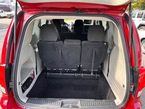 Used 2016 Dodge Grand Caravan American Value Package FWD image 15