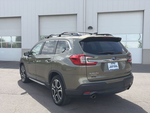 Used 2023 Subaru Ascent Limited w/ Technology Package AWD/4WD image 7