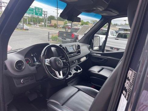 Used 2020 Mercedes-Benz Sprinter 4500 w/ Premium Plus Package image 12