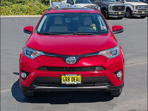Used 2016 Toyota RAV4 XLE AWD/4WD image 2