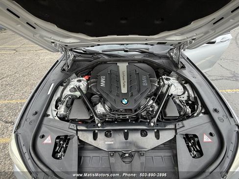 Used 2014 BMW 750Li w/ Executive Package RWD image 17