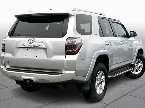 Used 2015 Toyota 4Runner SR5 image 12