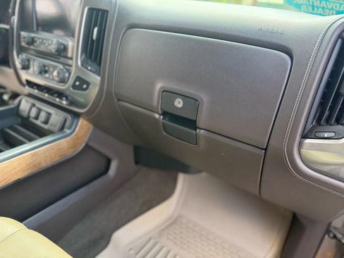 Used 2015 Chevrolet Silverado 2500 LTZ w/ LTZ Plus Package image 23