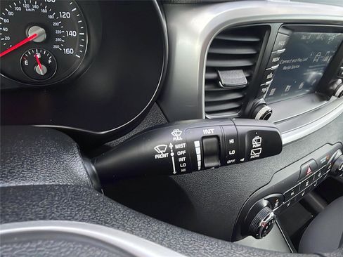 Used 2020 Kia Sorento AWD V6 image 26
