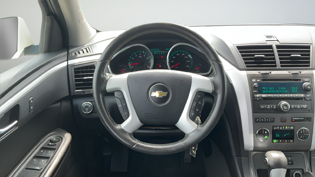 Used 2011 Chevrolet Traverse LT w/ Personal Connectivity Package FWD image 9