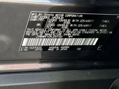 Used 2024 Toyota RAV4 XLE AWD/4WD image 29