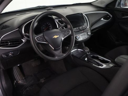 Used 2024 Chevrolet Malibu LT image 25
