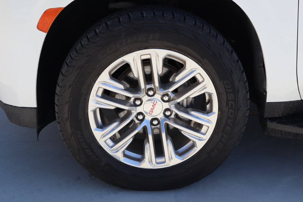 Used 2021 GMC Yukon XL SLT w/ SLT Premium Package RWD image 36