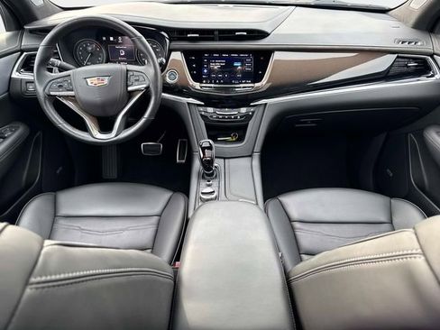 Certified 2024 Cadillac XT6 Sport w/ Platinum Package image 16