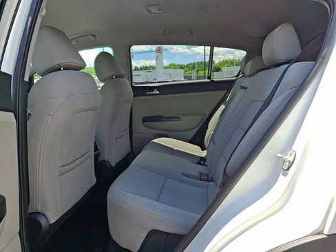 Used 2020 Kia Sportage LX AWD/4WD image 12