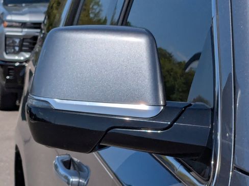 Used 2019 Cadillac Escalade Premium Luxury image 11