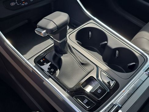 New 2026 Kia Carnival SX FWD image 29