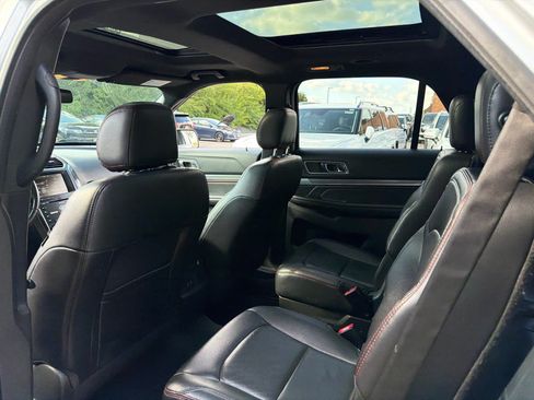Used 2016 Ford Explorer Sport w/ Equipment Group 401A AWD/4WD image 6
