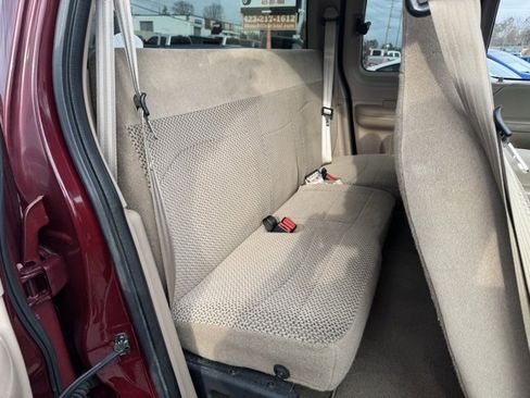 Used 1999 Ford F150 XLT image 16