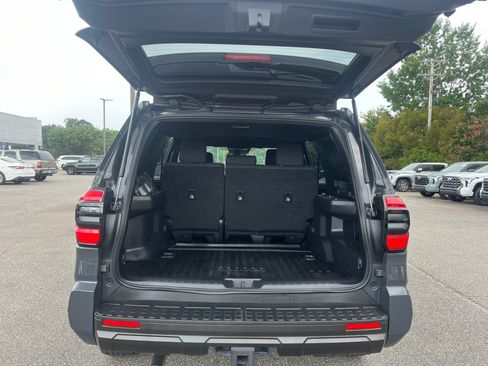 Used 2026 Toyota 4Runner SR5 RWD image 17