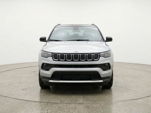 Used 2025 Jeep Compass Limited image 2