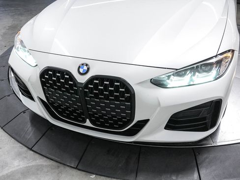 Used 2021 BMW 440i xDrive Coupe w/ Premium Package image 11