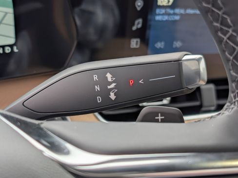 New 2026 Chevrolet Equinox ACTIV w/ Safety and Technology Package image 18