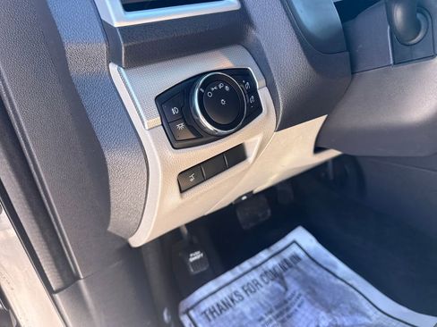 Used 2014 Ford Explorer XLT w/ Equipment Group 202A image 21