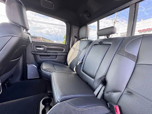 Used 2025 RAM 2500 Laramie AWD/4WD image 18