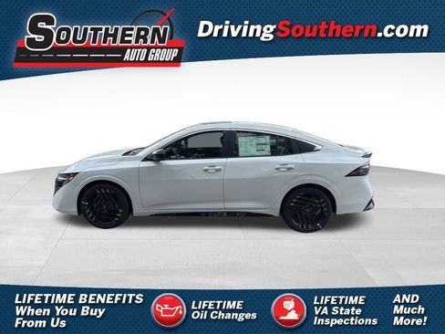 New 2026 Nissan Sentra SR w/ SR Premium Package FWD image 1