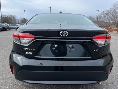 Used 2021 Toyota Corolla LE image 16