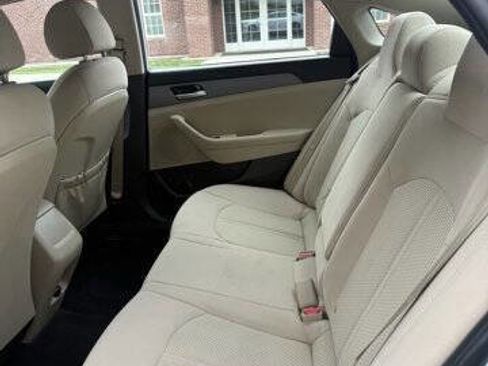 Used 2018 Hyundai Sonata SE FWD image 10
