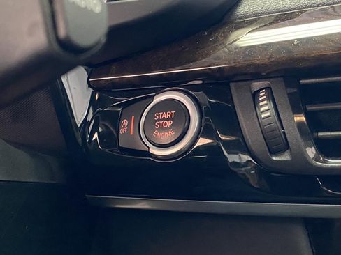 Used 2019 BMW X6 xDrive50i w/ M Sport Package image 26