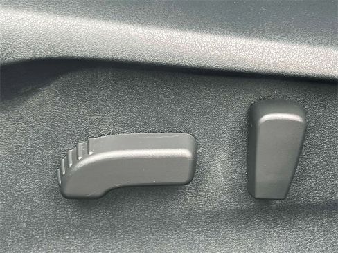 Used 2021 Subaru Ascent Premium image 23