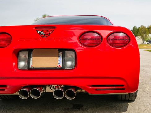 Used 2002 Chevrolet Corvette Coupe w/ Preferred Equipment Group2 image 49