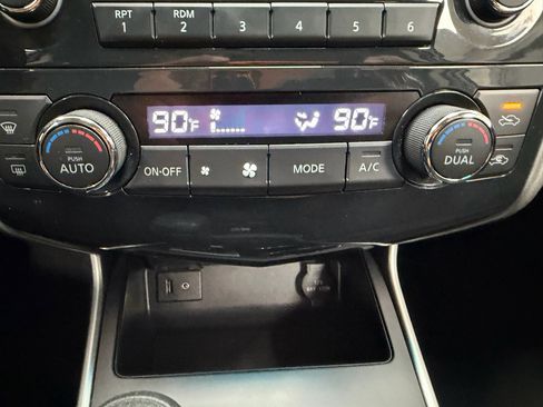 Used 2015 Nissan Altima 2.5 SV w/ Convenience Package image 23