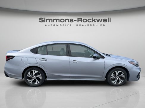 Used 2025 Subaru Legacy Premium AWD/4WD image 6