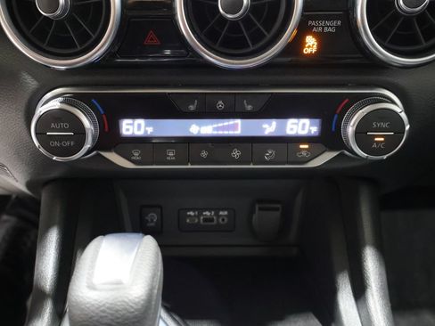 Used 2025 Nissan Sentra SV w/ All-Weather Package FWD image 31