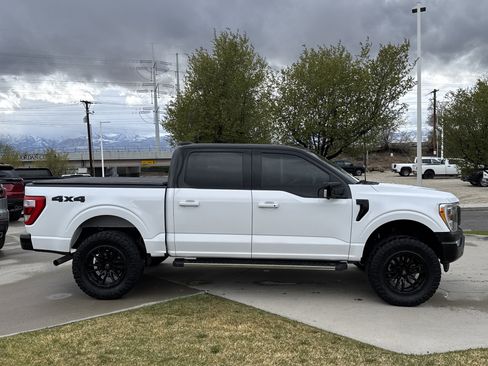 Used 2021 Ford F150 Lariat w/ Equipment Group 501A Mid image 6