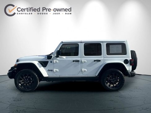 Certified 2025 Jeep Wrangler Unlimited Sahara AWD/4WD image 7