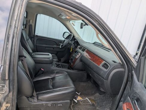 Used 2010 Chevrolet Silverado 1500 LTZ w/ Convenience Package image 16