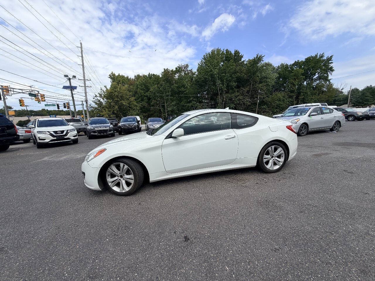 Used 2010 Hyundai Genesis 2.0T RWD image 28