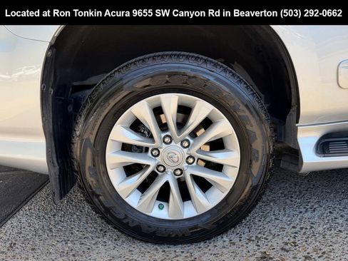 Used 2016 Lexus GX 460 w/ Premium Package AWD/4WD image 9
