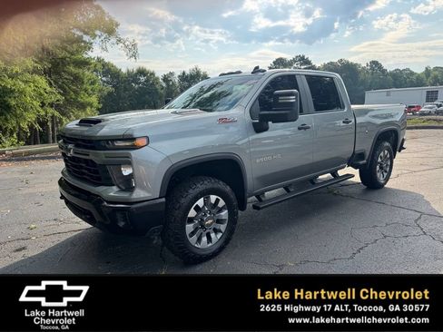 Used 2024 Chevrolet Silverado 2500 Custom w/ Custom Value Package AWD/4WD image 1