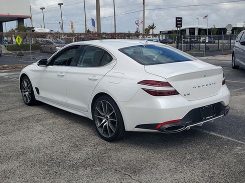 Used 2025 Genesis G70 2.5T RWD image 7
